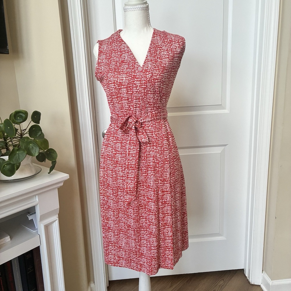 DVF Diane von Furstenberg 100% Silk Sleeveless Wrap Dress Red White Sz 10 NWOT